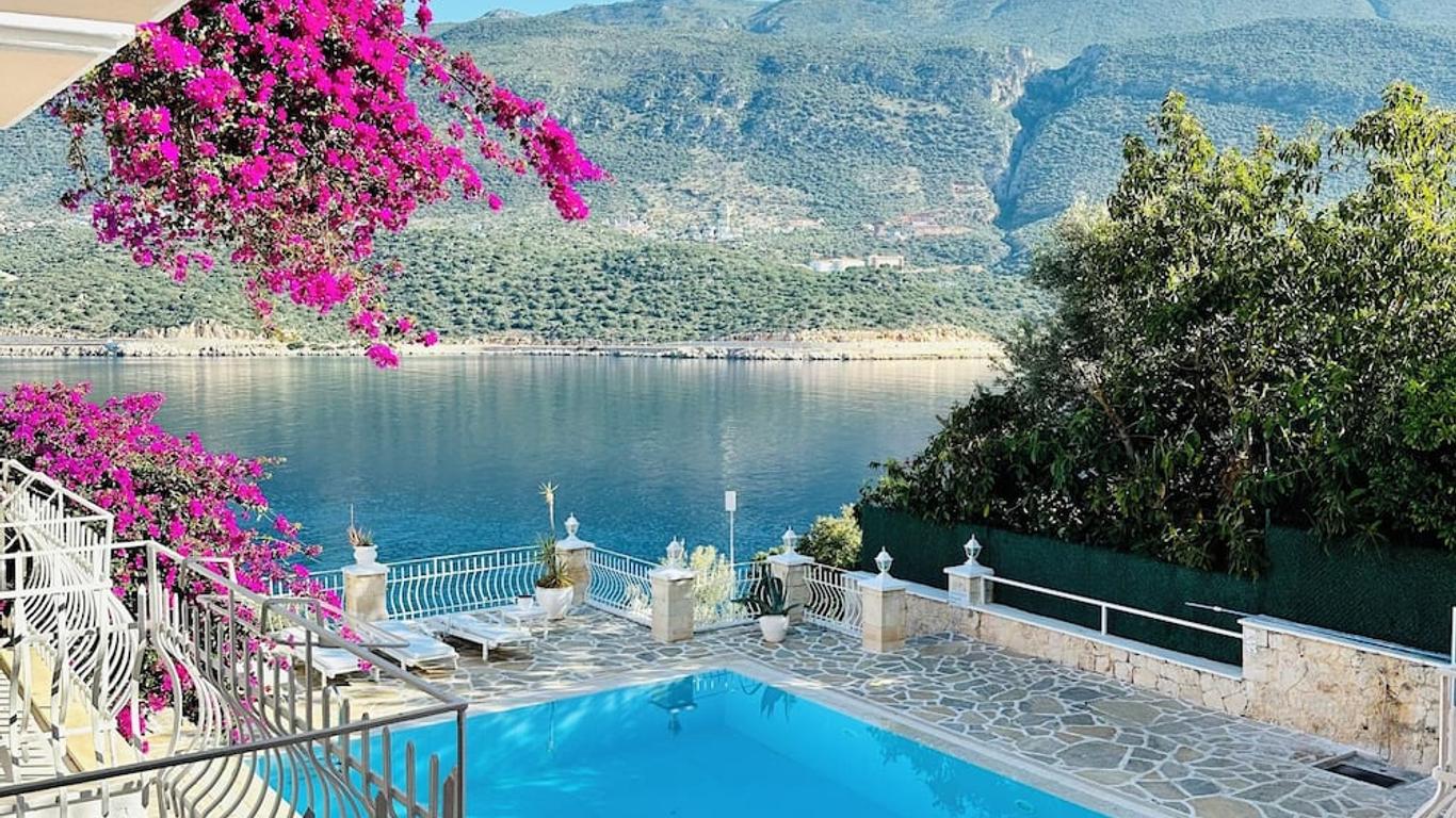 Club Capa Hotel
